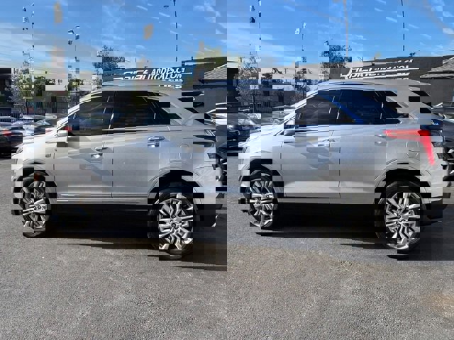 Used 2019 Cadillac XT5 Premium Luxury image 14