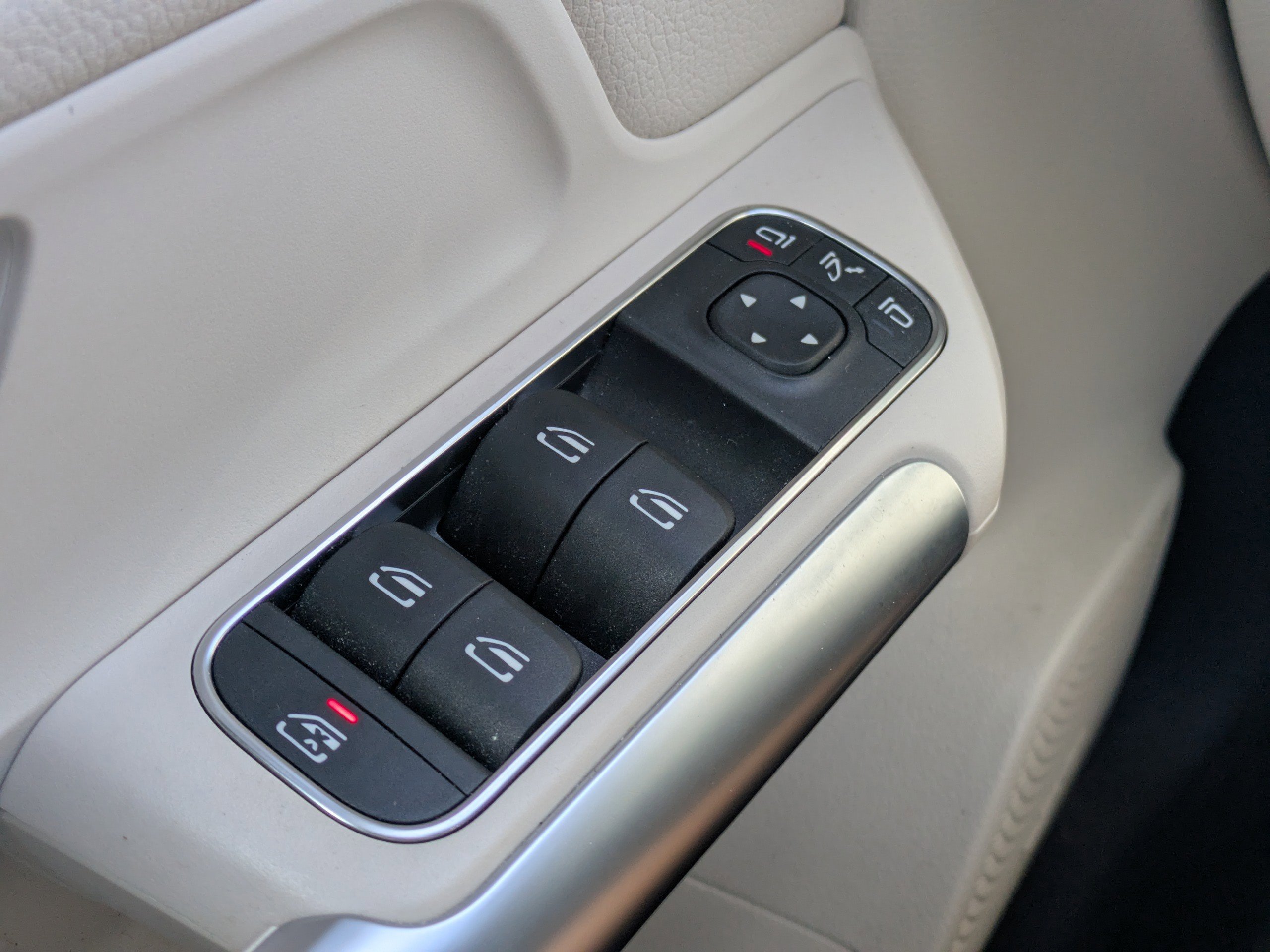 Certified 2025 Mercedes-Benz GLA 250 image 29