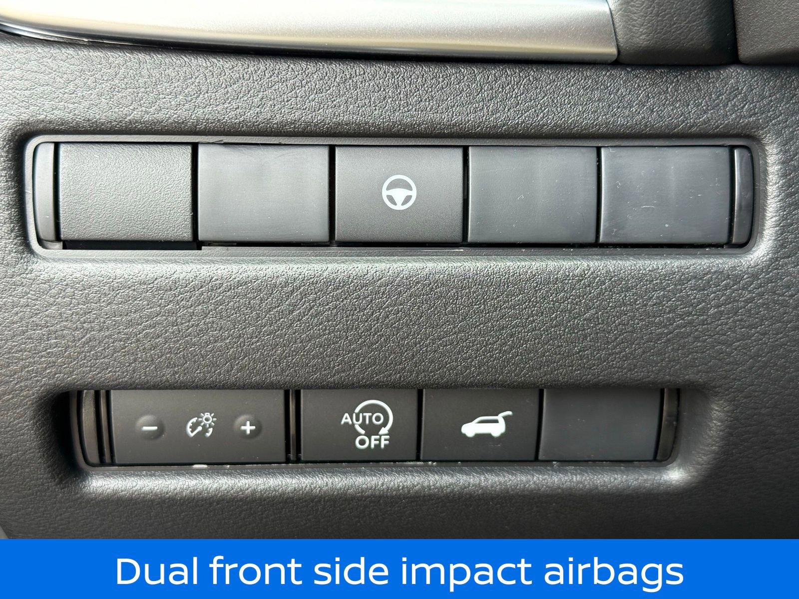 Certified 2025 Nissan Rogue SV image 32