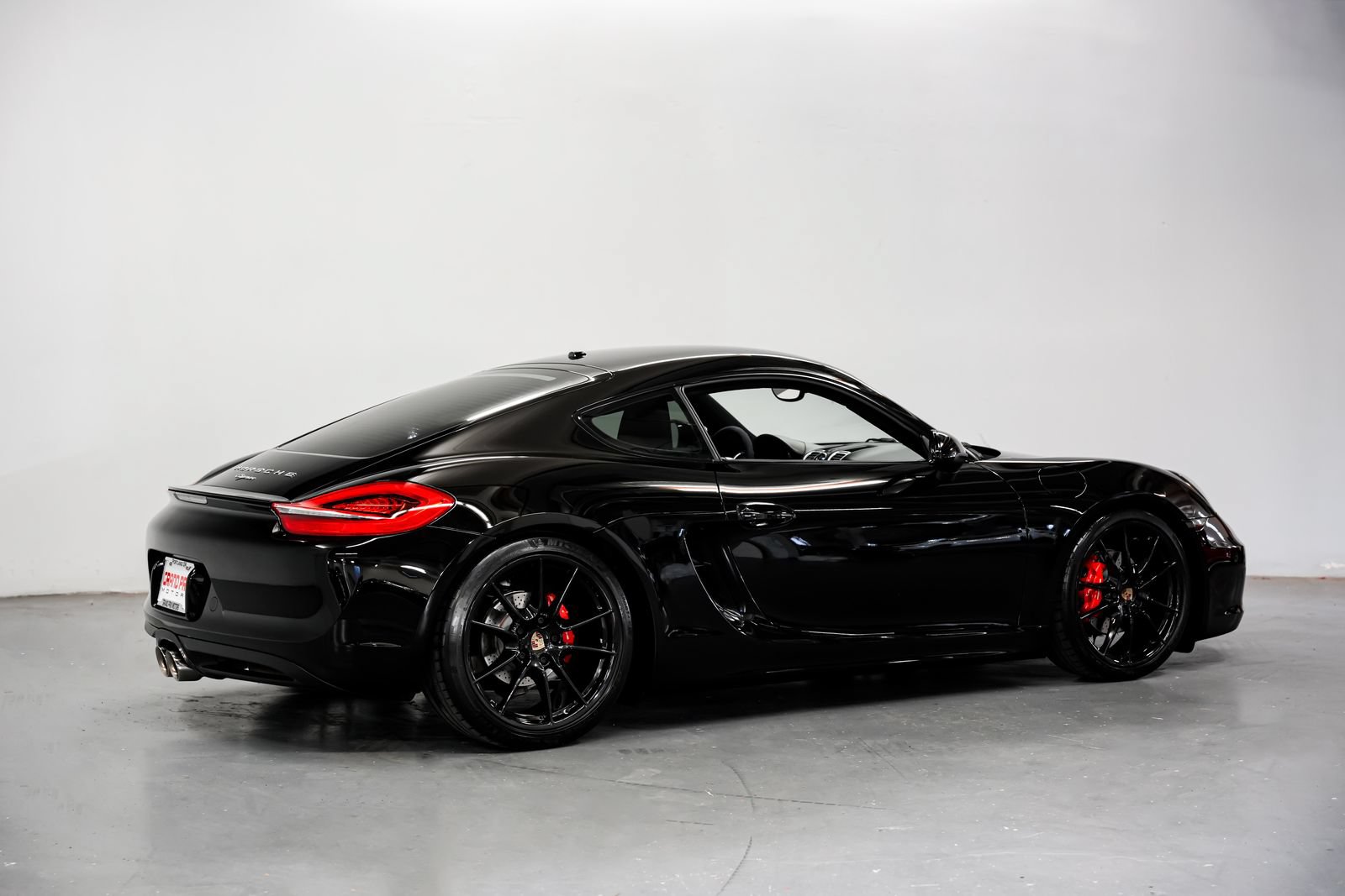 Used 2015 Porsche Cayman RWD image 3