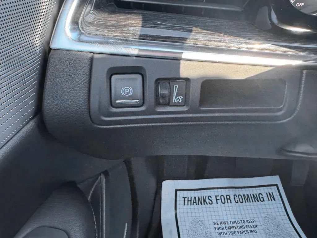 Used 2023 Cadillac XT5 Premium Luxury AWD/4WD image 23