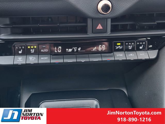 Used 2026 Toyota Crown AWD/4WD image 20