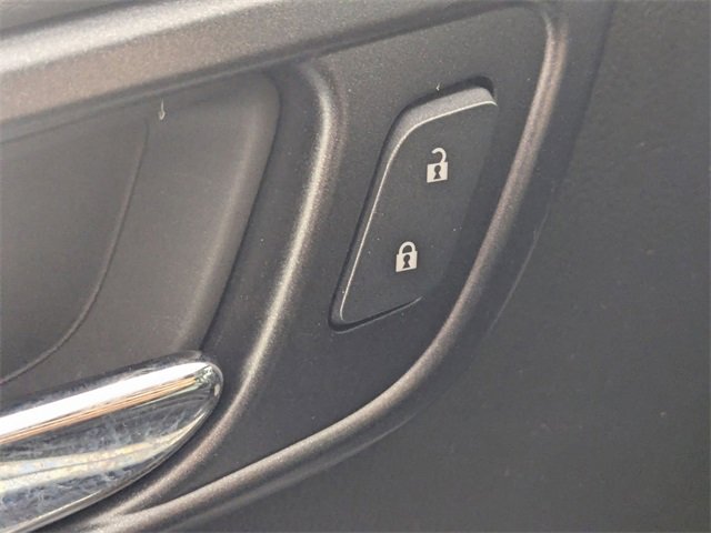 Used 2017 Chevrolet Suburban Premier image 11