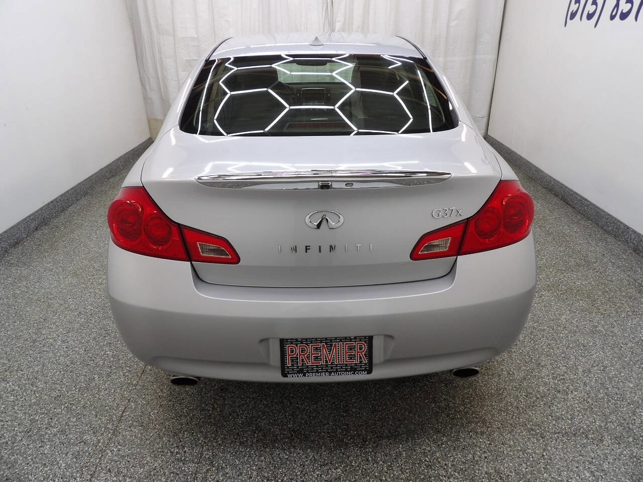 Used 2009 INFINITI G37 x Sedan w/ Premium Pkg image 5