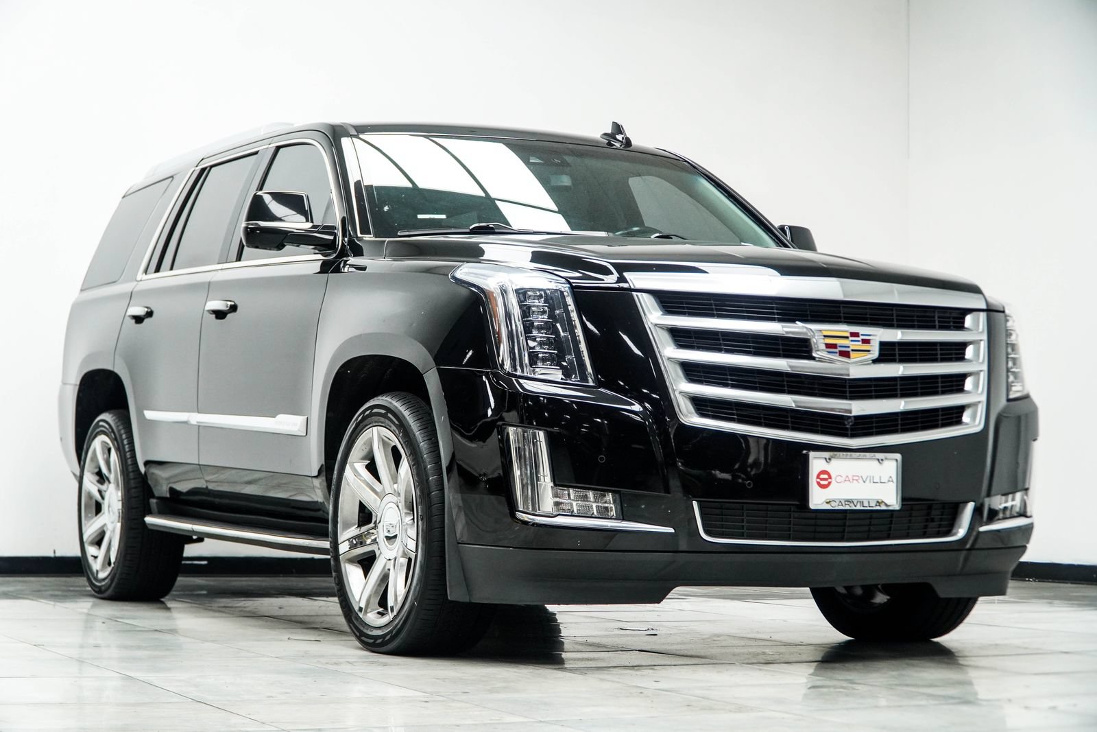 Used 2020 Cadillac Escalade Luxury RWD image 4
