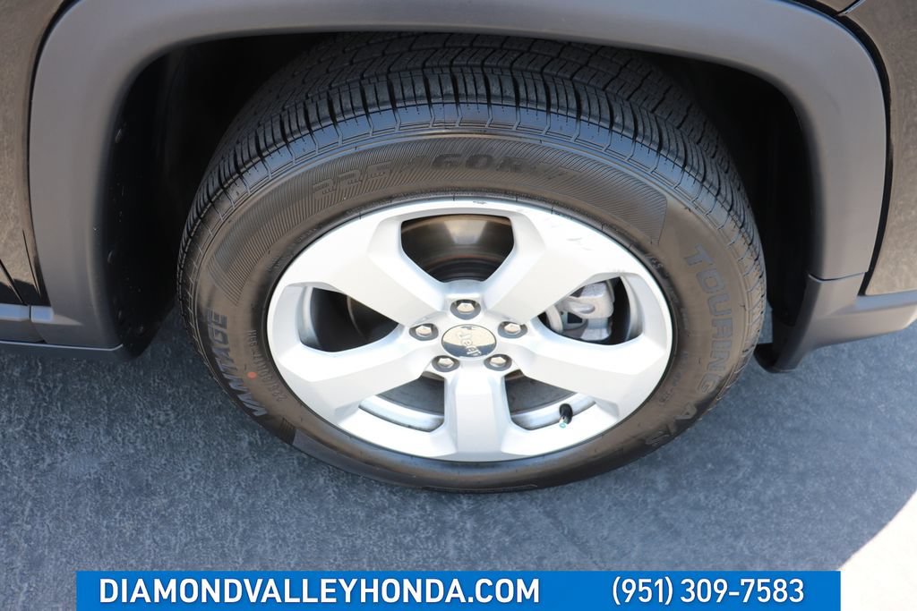 Used 2020 Jeep Compass Latitude FWD image 25