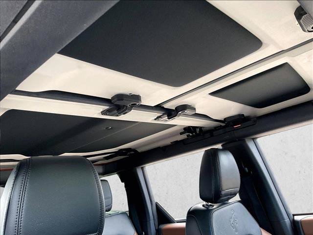 Used 2024 Ford Bronco Outer Banks AWD/4WD image 17