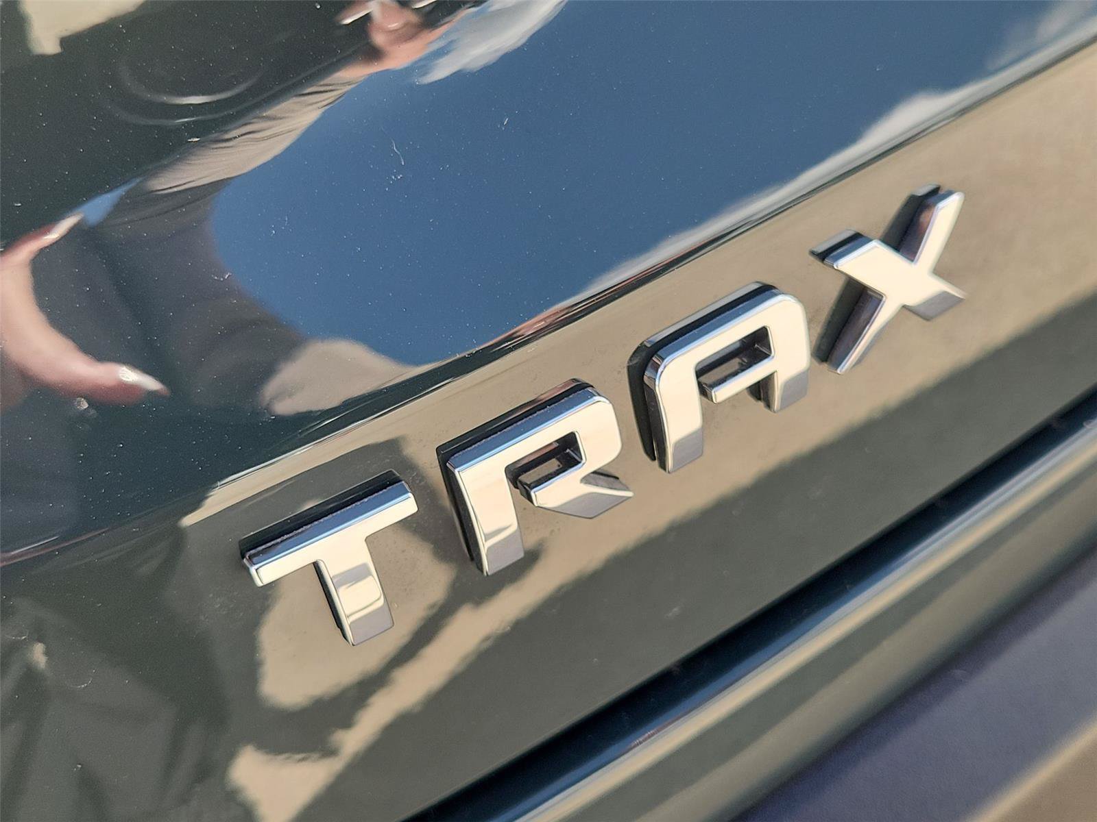 Used 2026 Chevrolet Trax LS FWD image 28
