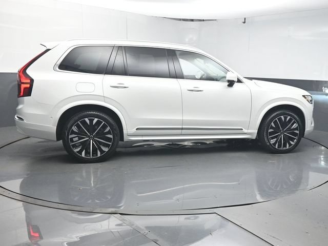 Used 2026 Volvo XC90 T8 Plus w/ Protection Package Premier AWD/4WD image 8