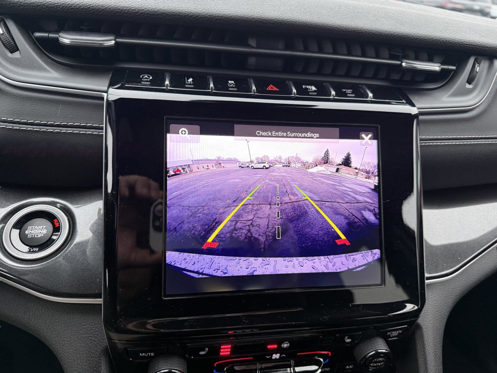 Used 2022 Jeep Grand Cherokee L Altitude image 24