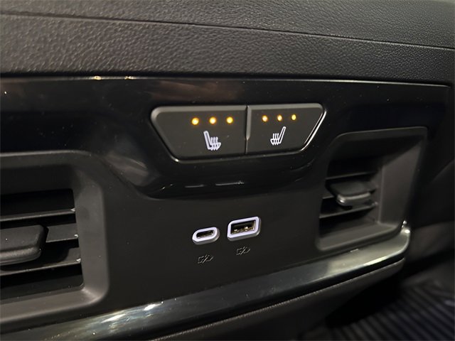 Used 2024 Chevrolet Silverado 1500 ZR2 w/ Technology Package image 27