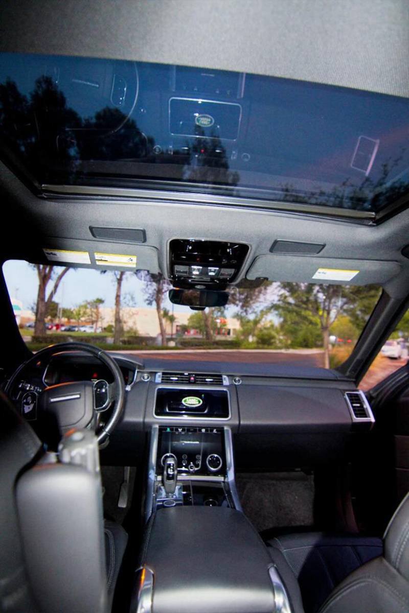 Used 2019 Land Rover Range Rover Sport HSE AWD/4WD image 18