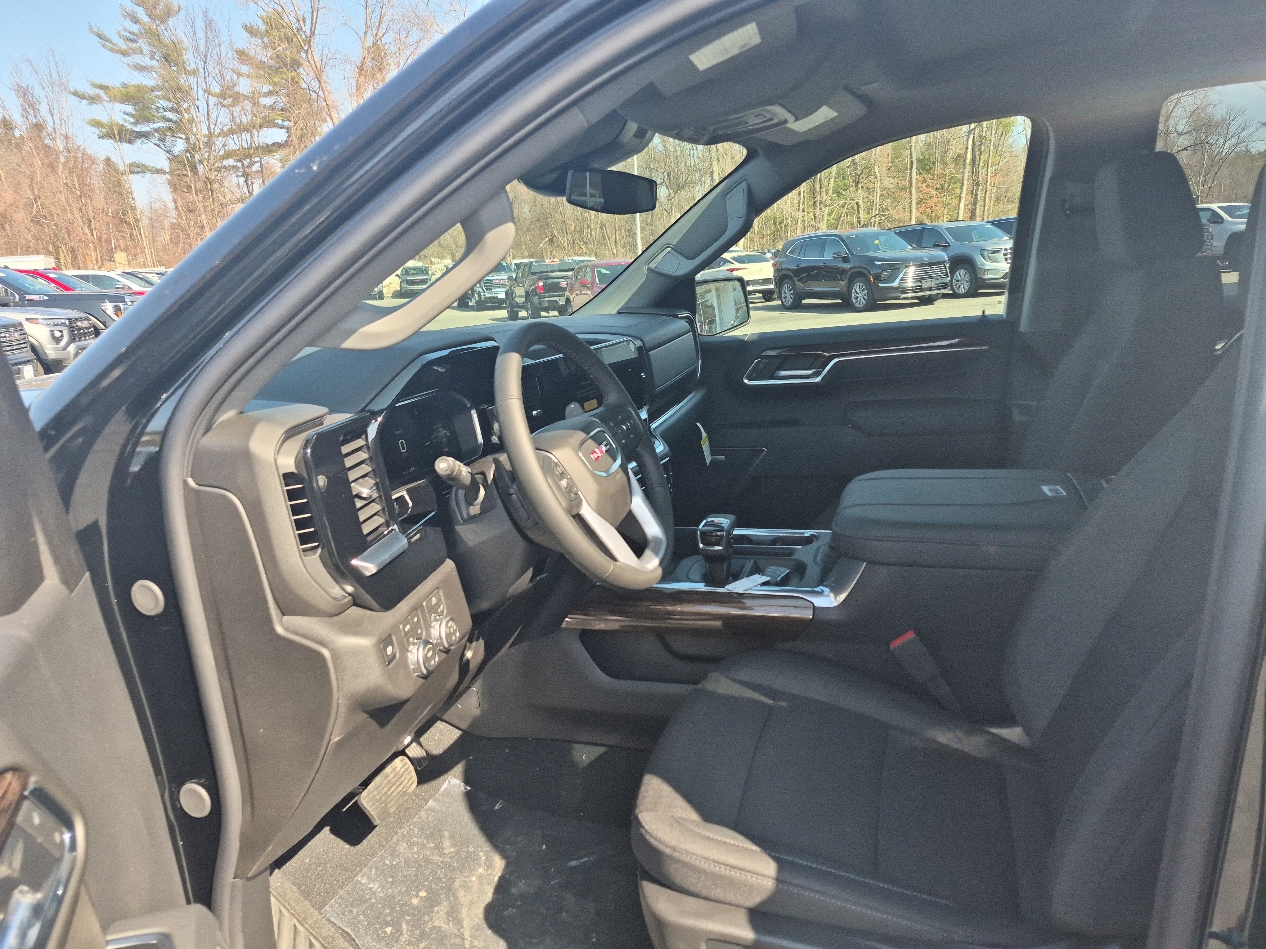 Used 2026 GMC Sierra 1500 Elevation w/ Preferred Package image 9