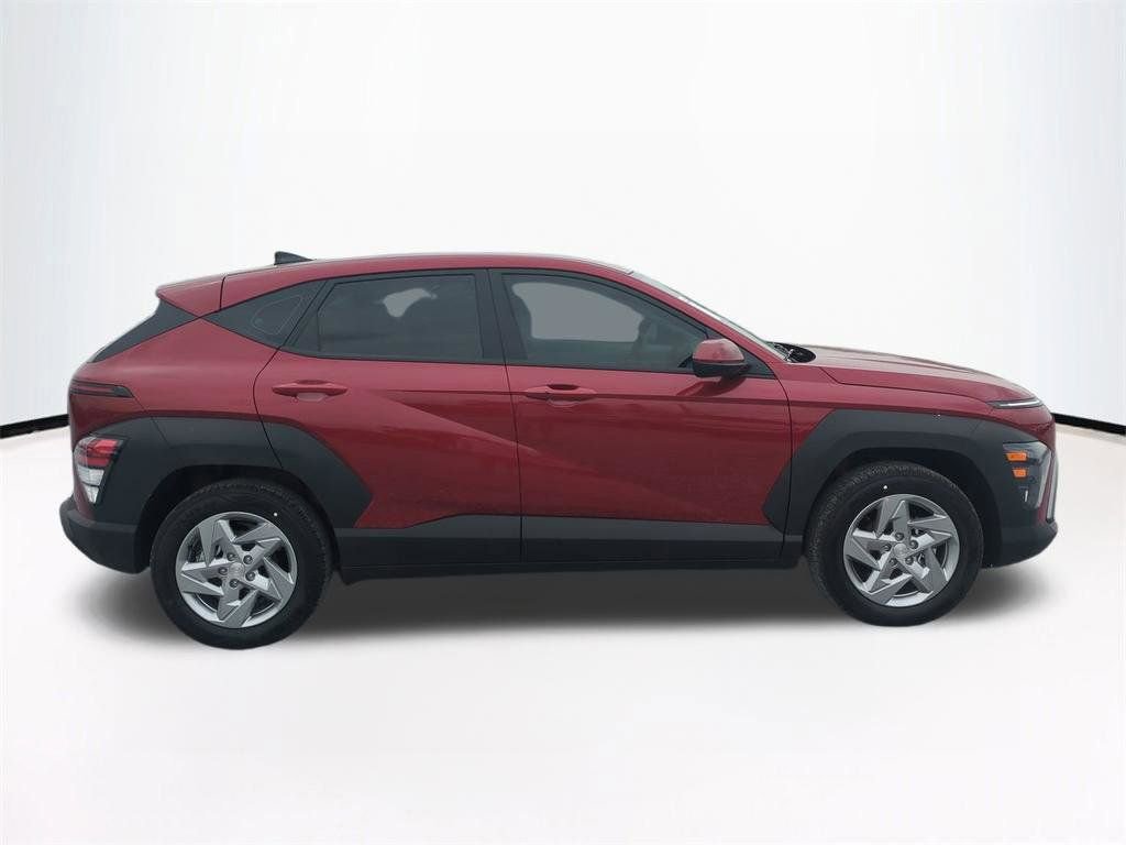 New 2026 Hyundai Kona SE image 4