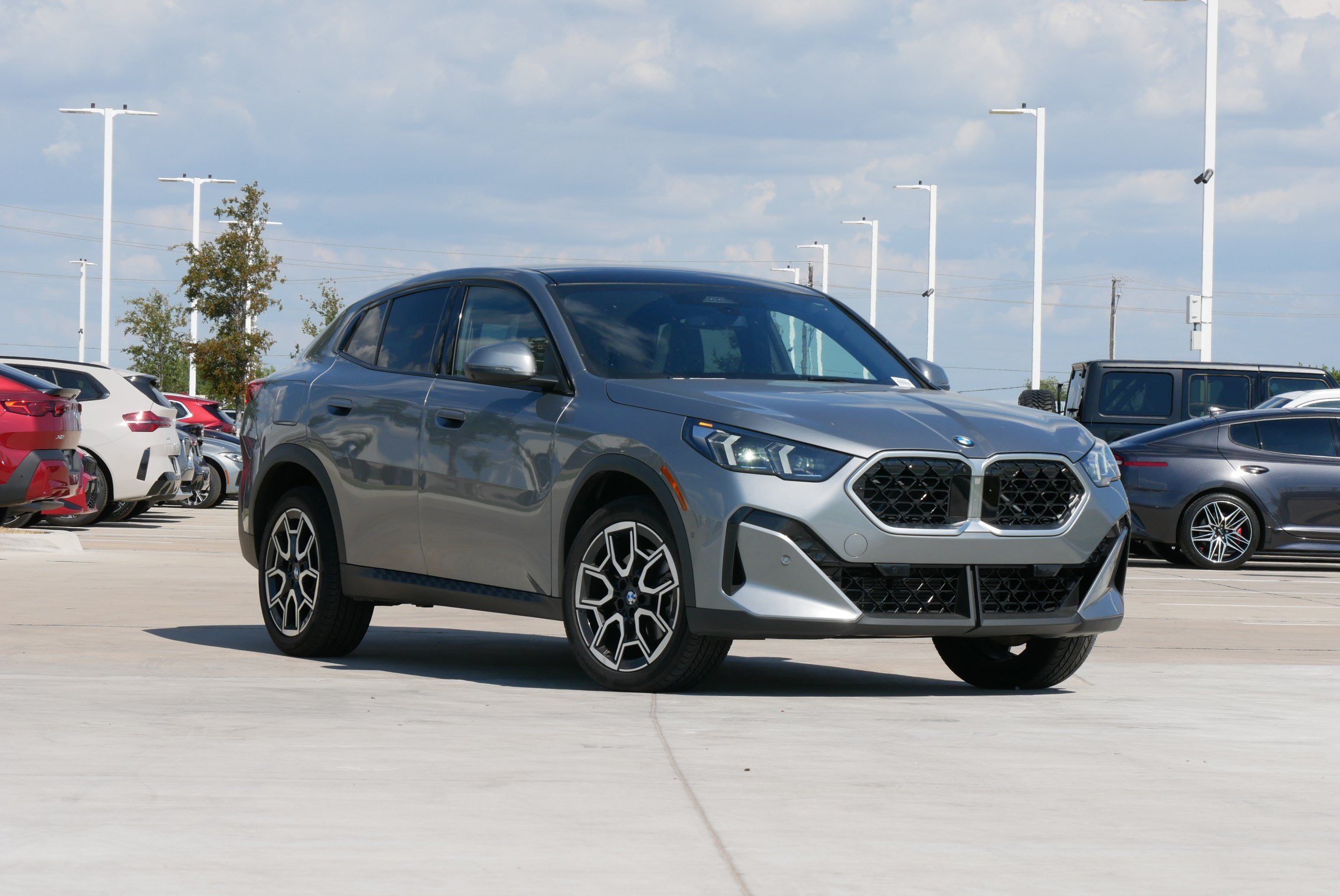 Certified 2026 BMW X2 xDrive28i AWD/4WD image 2