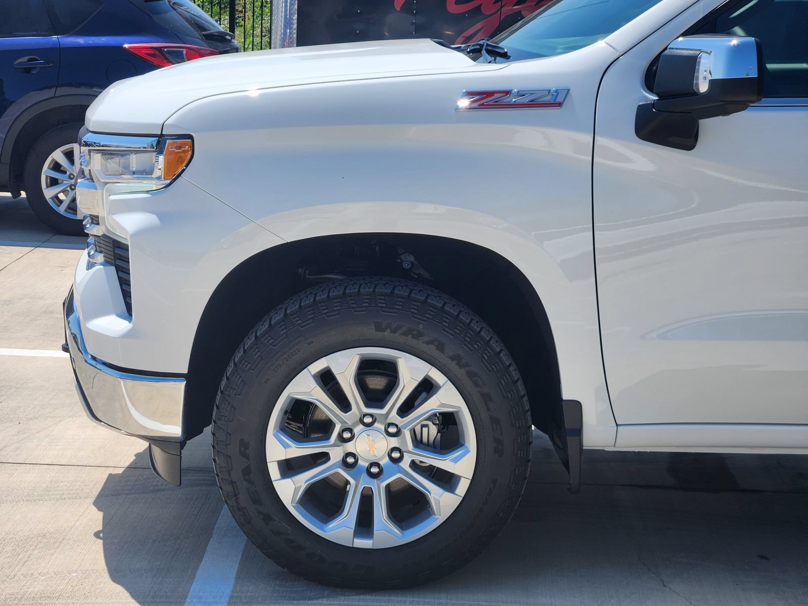 New 2026 Chevrolet Silverado 1500 LTZ w/ LTZ Premium Package AWD/4WD image 10