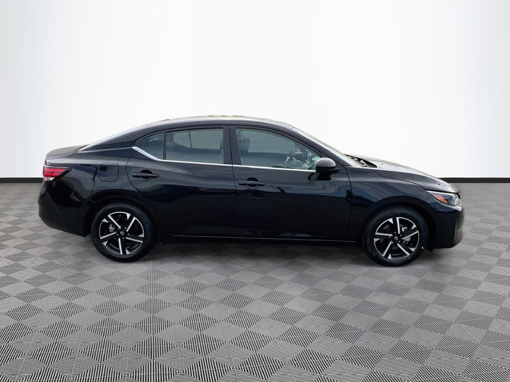 Used 2024 Nissan Sentra SV FWD image 8