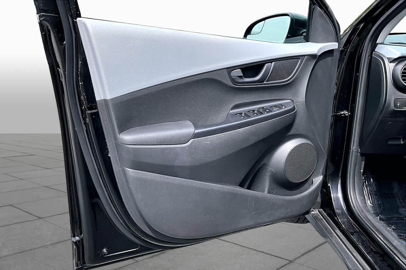 Used 2020 Hyundai Kona SE FWD image 22