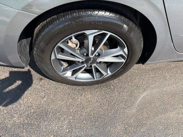 Used 2024 Kia Forte LXS FWD image 39