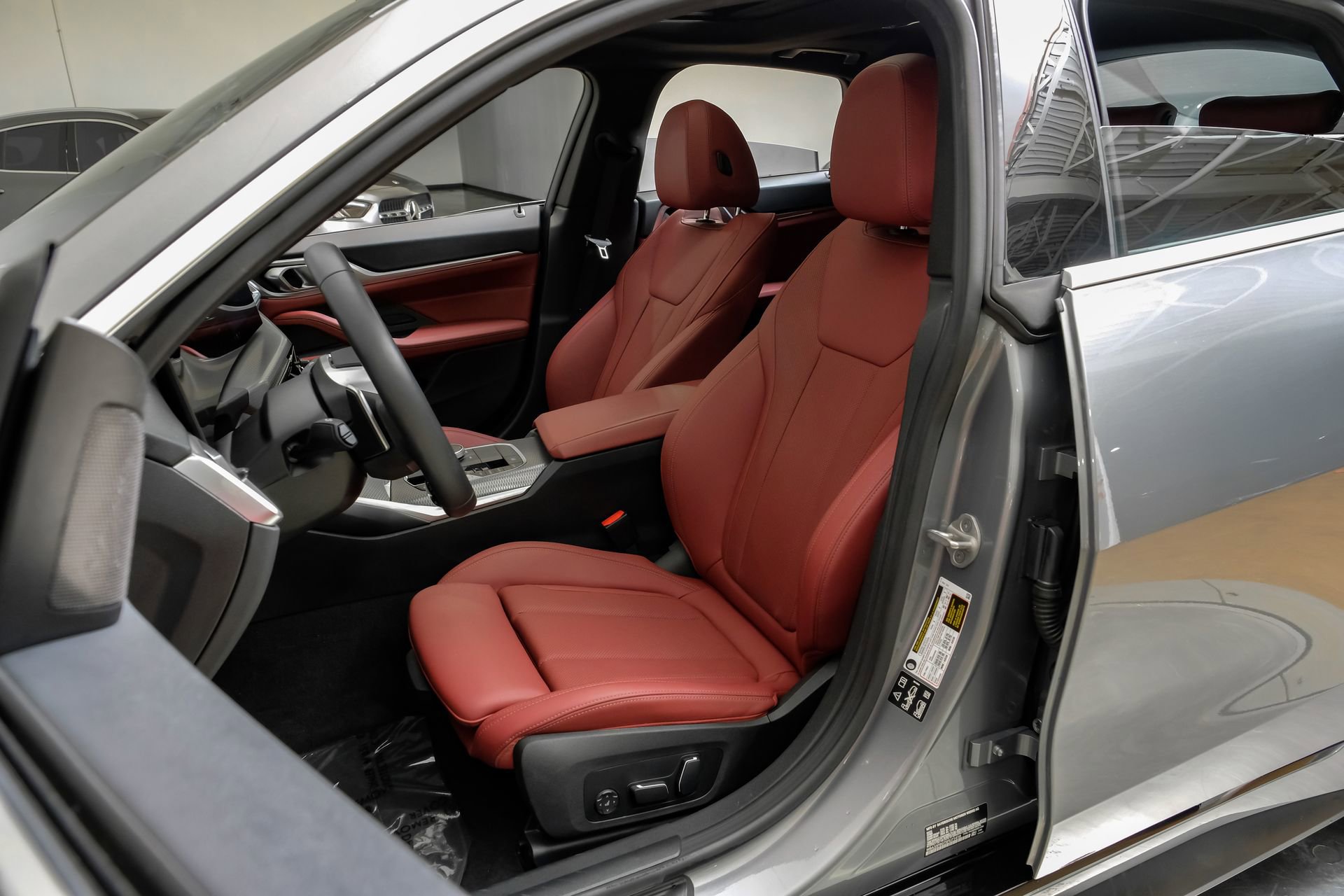Used 2025 BMW 430i xDrive w/ Premium Package image 35