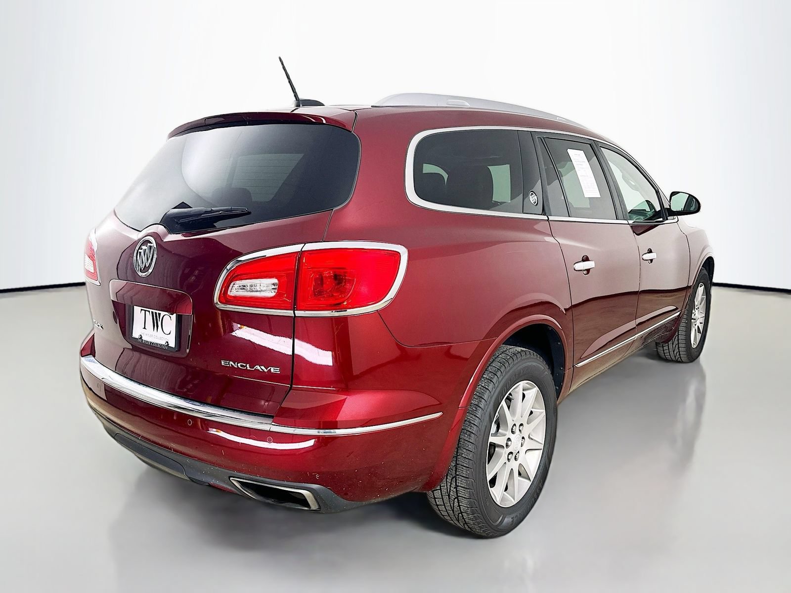 Used 2016 Buick Enclave Leather FWD image 5