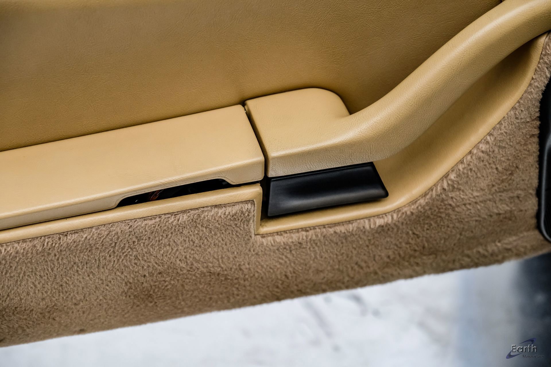 Used 1997 Porsche 911 Carrera S image 94