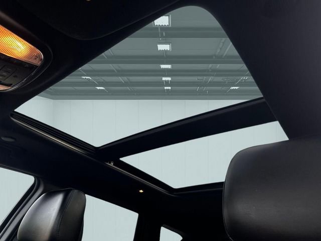 Used 2019 Jeep Grand Cherokee Limited w/ Luxury Group II AWD/4WD image 11