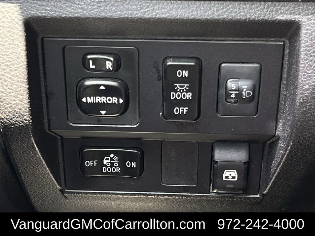 Used 2015 Toyota Tundra Limited AWD/4WD image 20
