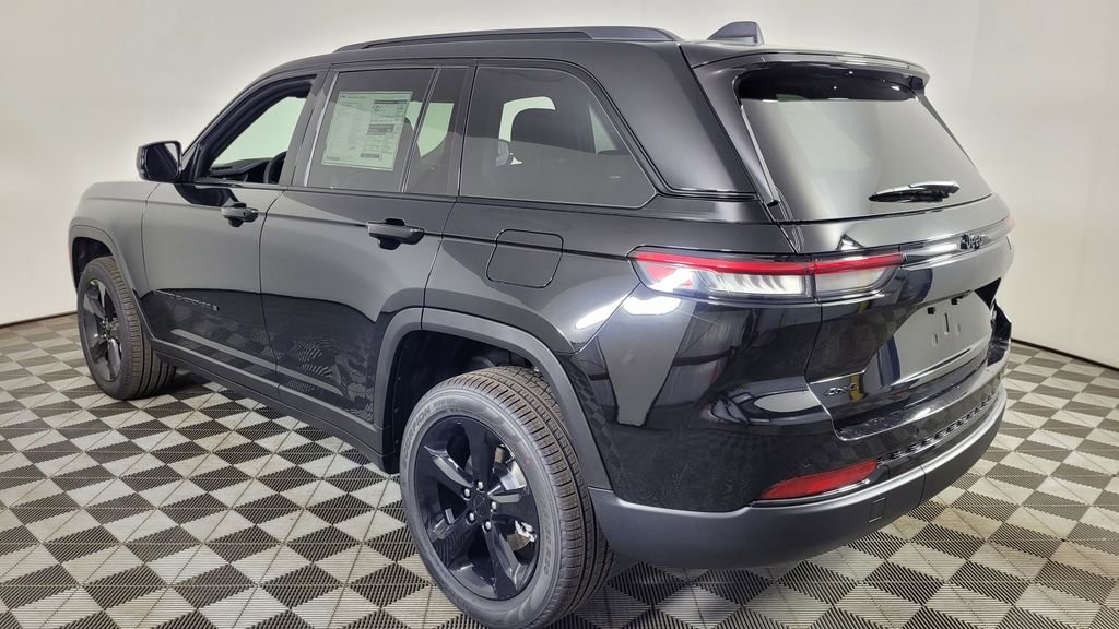 New 2025 Jeep Grand Cherokee Limited w/ Black Appearance Package image 6