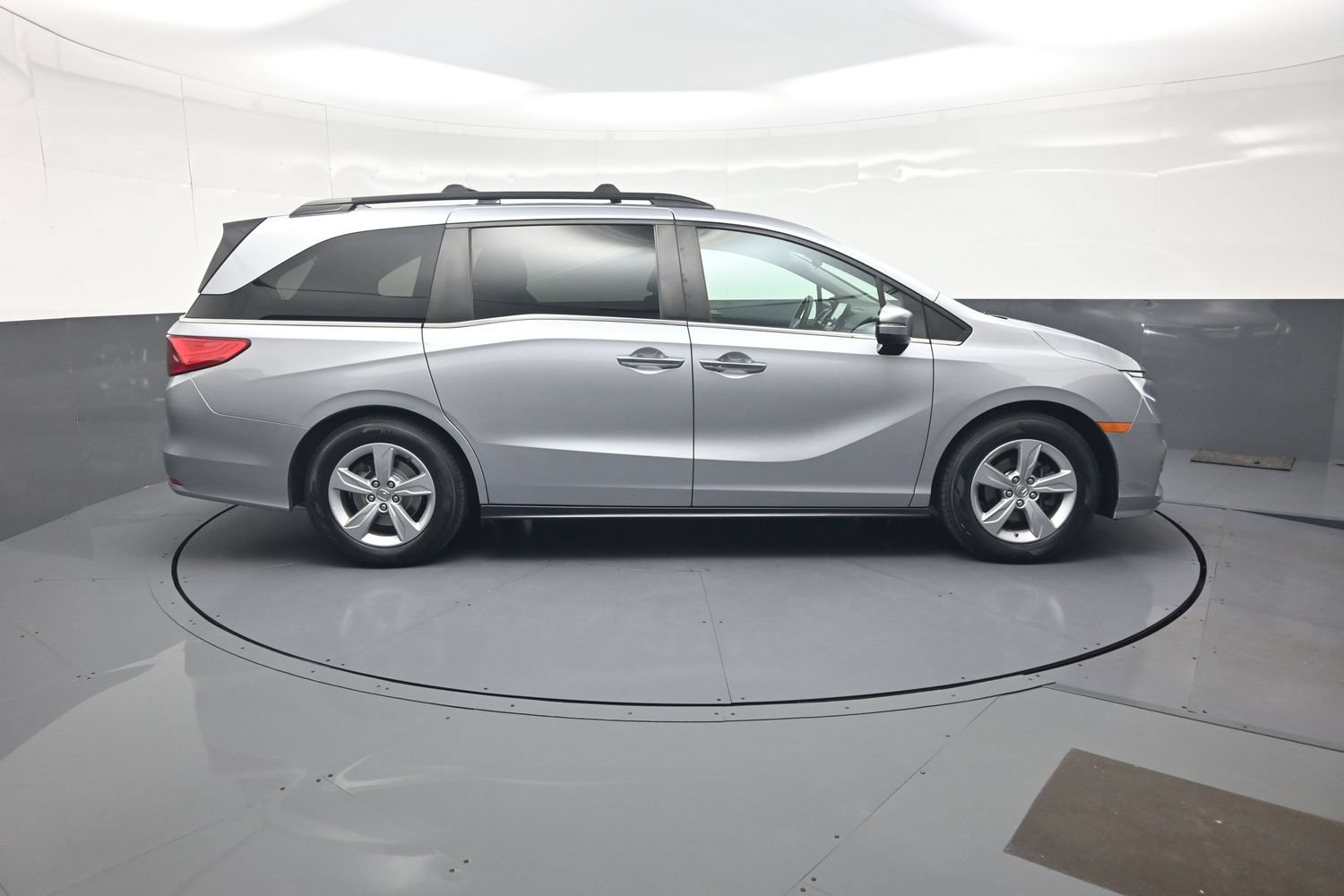 Used 2020 Honda Odyssey EX image 2