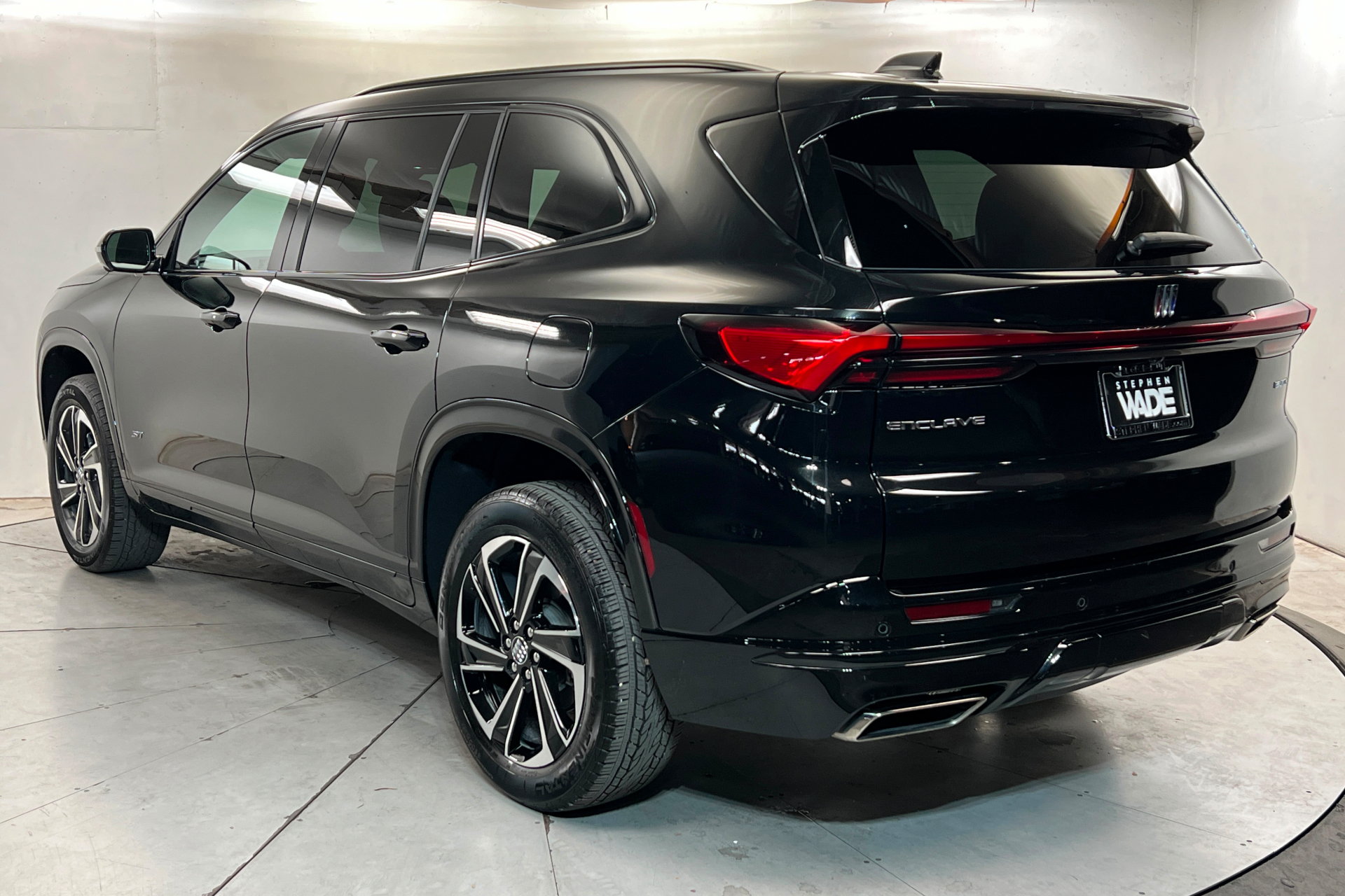 Used 2026 Buick Enclave Sport Touring FWD image 3