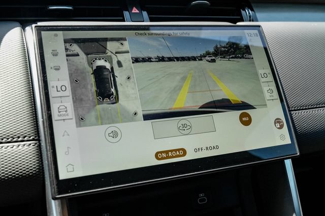 New 2026 Land Rover Discovery Sport Landmark AWD/4WD image 30