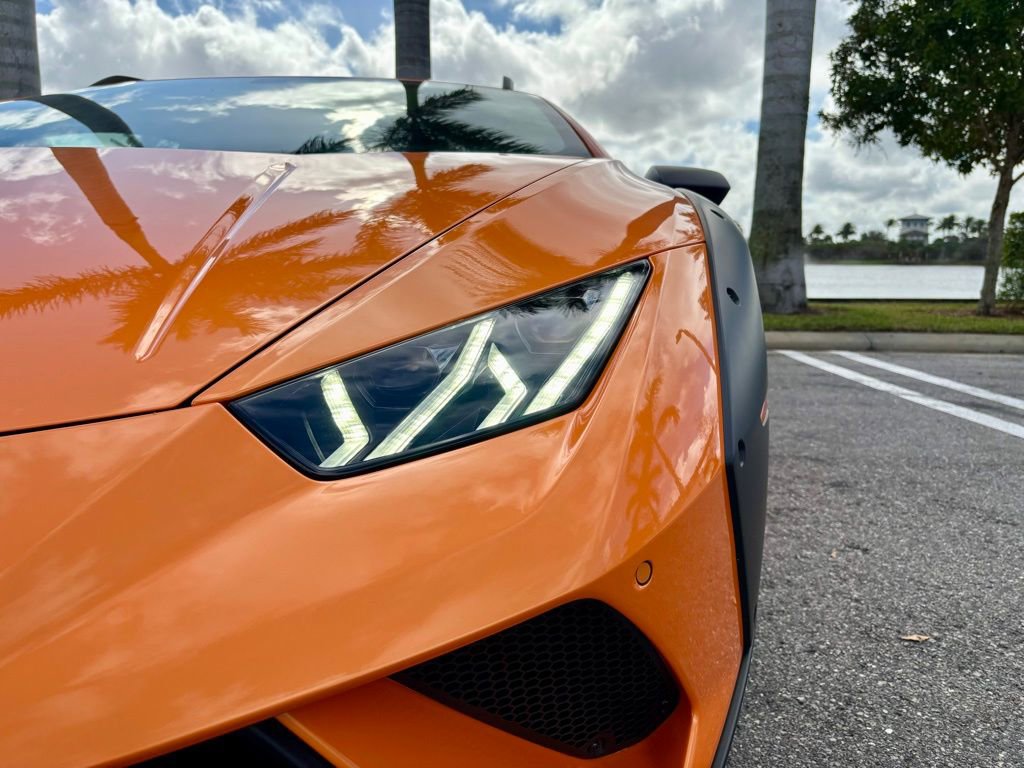 Used 2024 Lamborghini Huracan Sterrato image 24