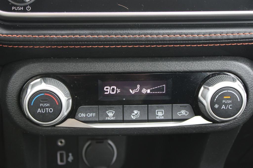 Used 2020 Nissan Kicks SR image 39