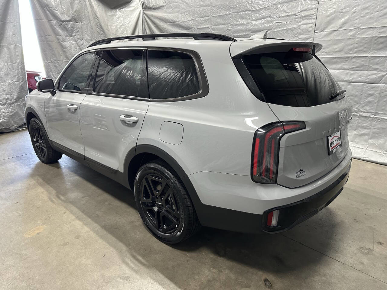 Used 2024 Kia Telluride SX X-Line image 4