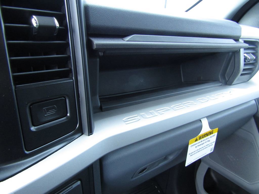New 2026 Ford F250 XLT image 30