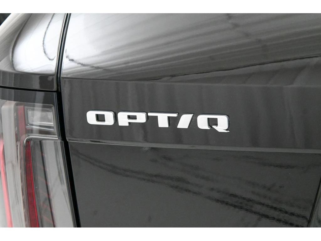 New 2026 Cadillac Optiq Luxury 2 image 38