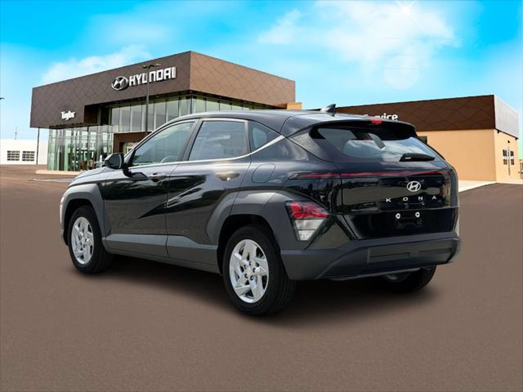 New 2027 Hyundai Kona SE FWD image 4