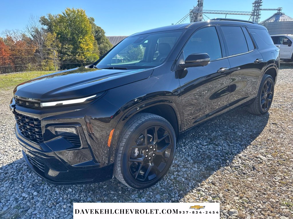Used 2024 Chevrolet Traverse RS AWD/4WD image 3