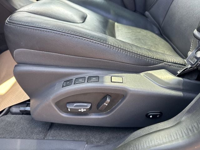 Used 2016 Volvo XC60 T6 Platinum w/ Climate Package AWD/4WD image 11