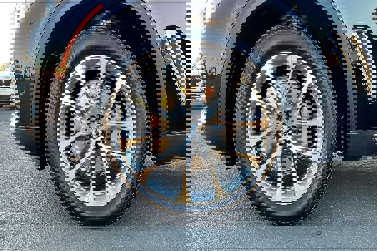 Used 2022 BMW X5 xDrive40i w/ Premium Package image 9