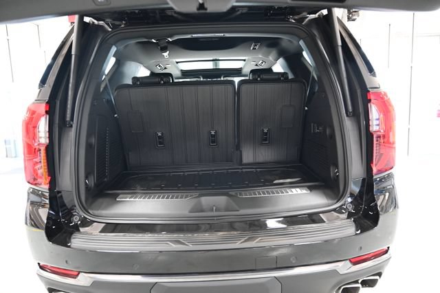 New 2026 GMC Yukon AT4 w/ AT4 Premium Plus Package AWD/4WD image 32