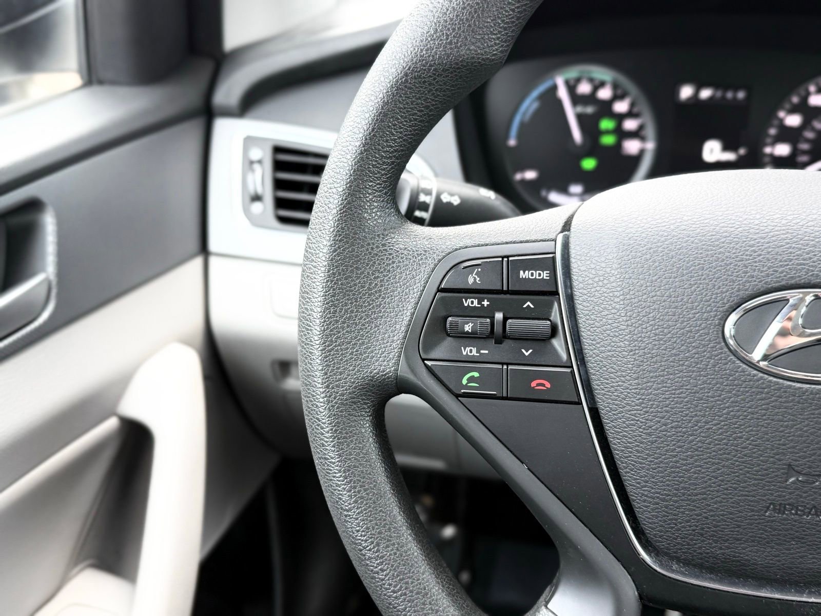 Used 2016 Hyundai Sonata SE image 35