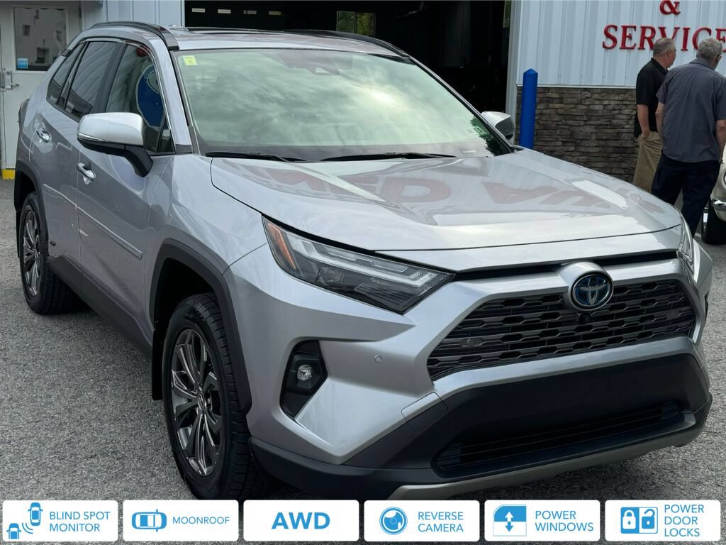 Used 2022 Toyota RAV4 Limited AWD/4WD image 1