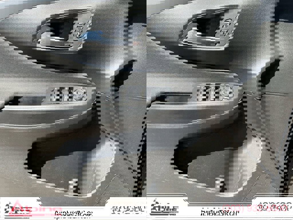 Used 2025 Buick Envista Preferred image 19