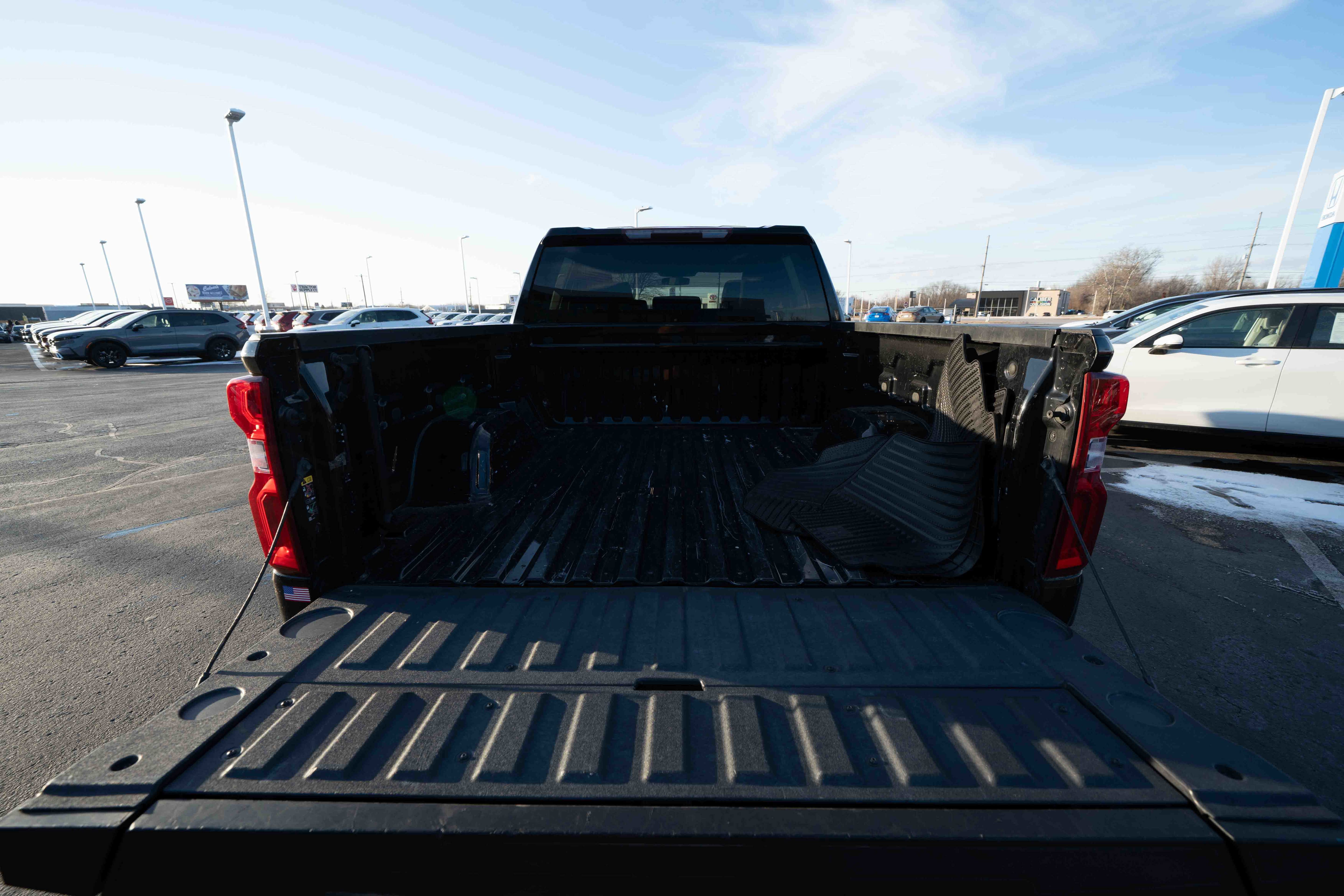 Used 2022 Chevrolet Silverado 1500 Custom image 27