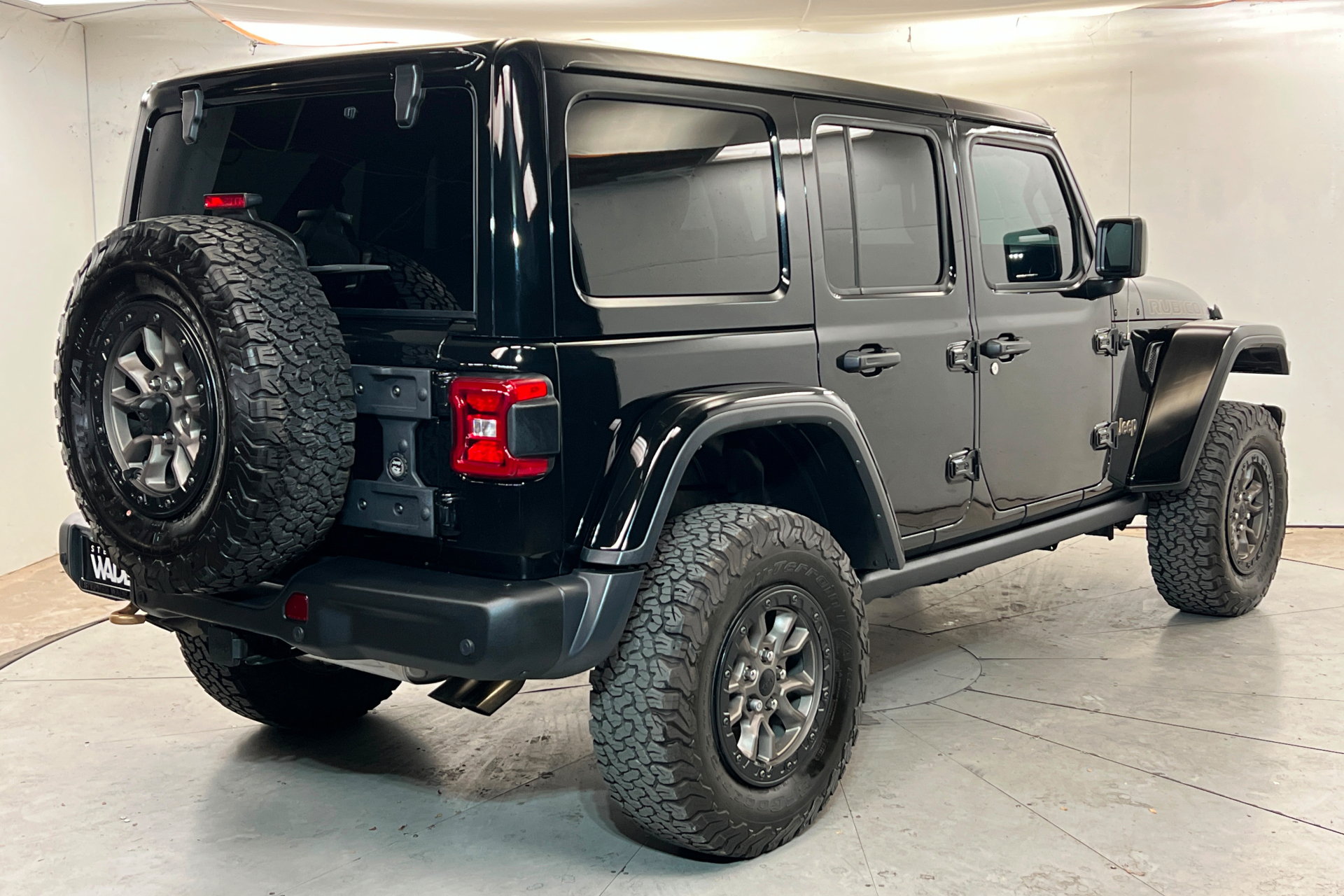 Used 2023 Jeep Wrangler Unlimited Rubicon 392 w/ Trailer Tow Package AWD/4WD image 5