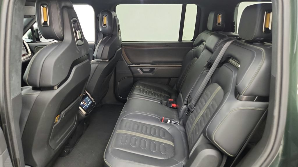 Used 2025 Rivian R1S Adventure Dual AWD/4WD image 40