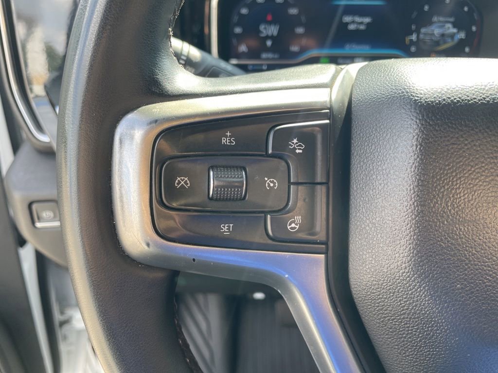 Used 2024 Chevrolet Silverado 2500 LTZ w/ LTZ Convenience Package AWD/4WD image 15