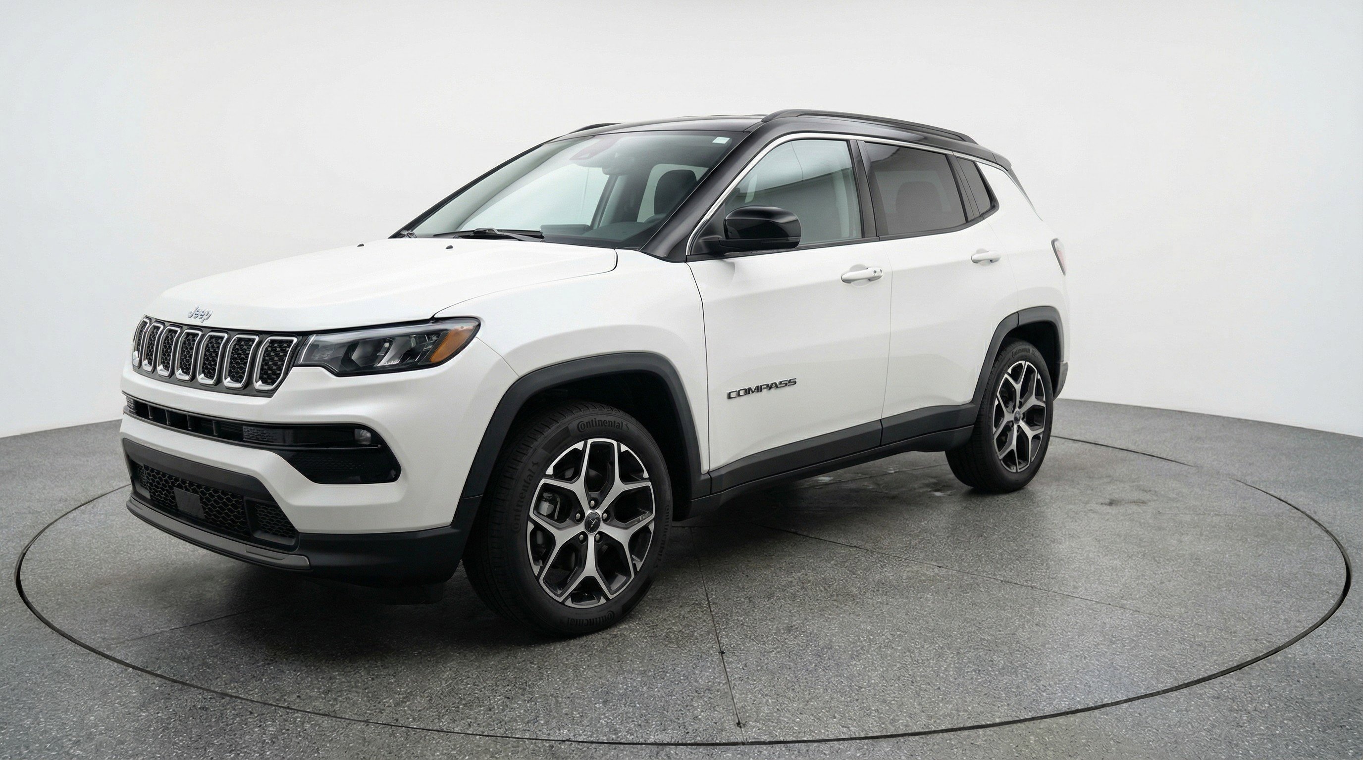 Used 2025 Jeep Compass Limited image 3